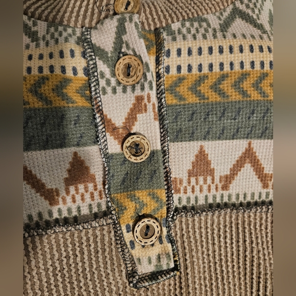 Tribal Patterned Knit Long Sleeve - Picture 5 of 7